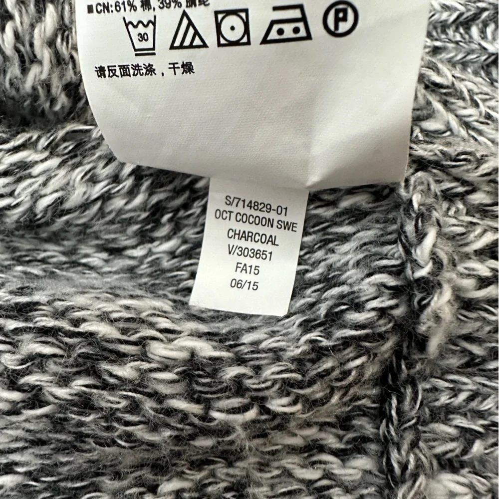 Old Navy Cocoon Sweater in Charcoal Gray Size Medium Large